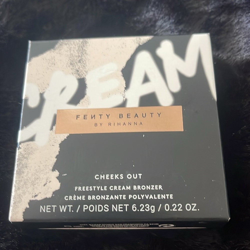 Fenty Chocolate 06 Cheeks Out Freestyle Cream Bronzer - Picture 2 of 5